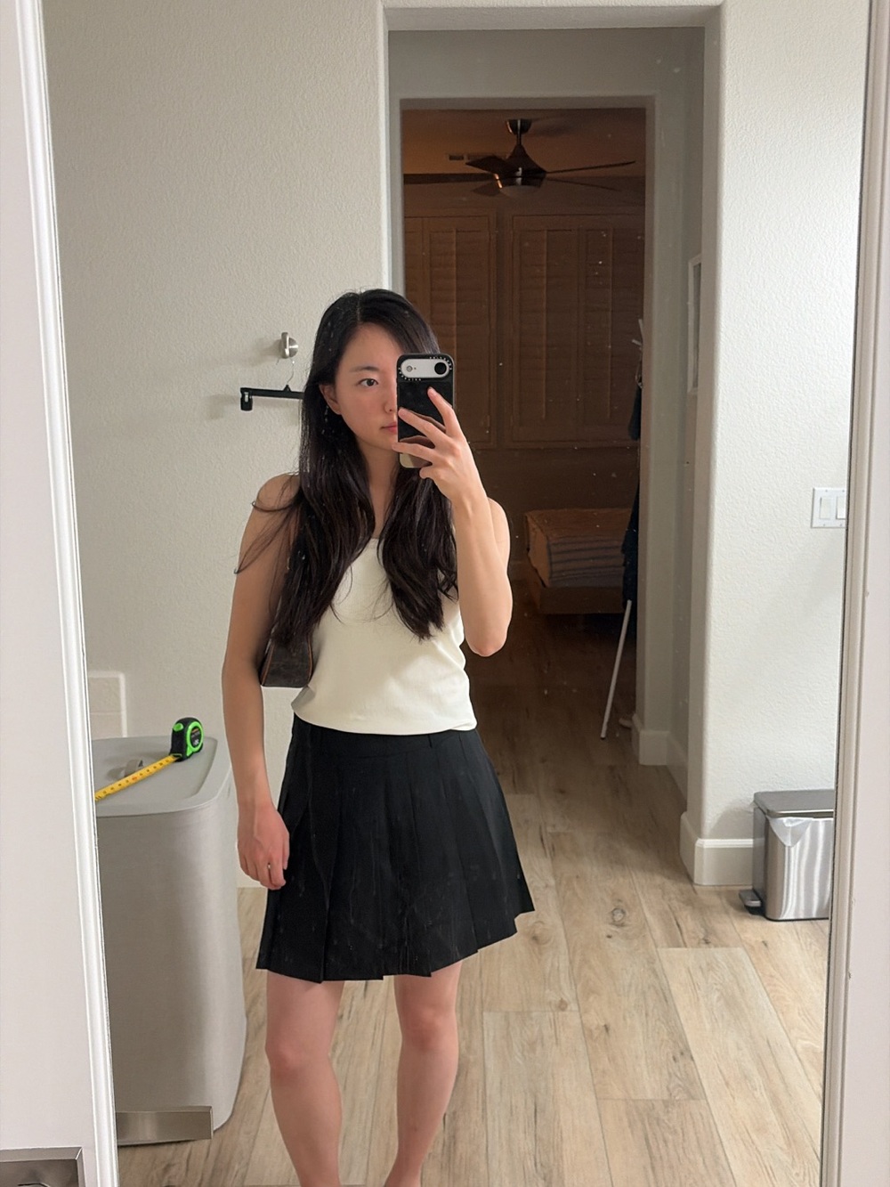 Aritzia Sunday Best Olive Mini Pleated Skirt Black – Size 6 NWT